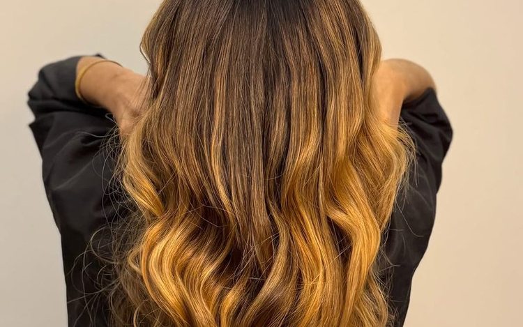 Mechas e Loiros na Unic Beleza e Spa em Goiânia